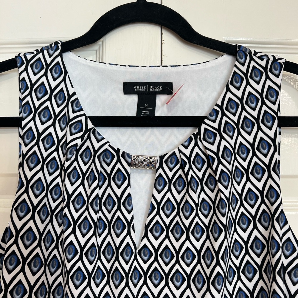 White House Black Market Sleeveless Womens Blouse Size Medium NWOT - Picture 3 of 7